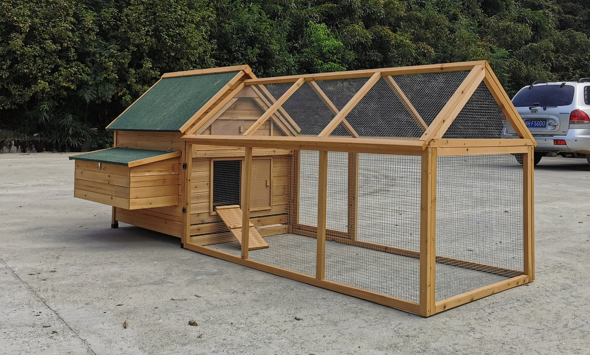 4 - 9 Hen Chicken House CC007HR F (Felt Roof)