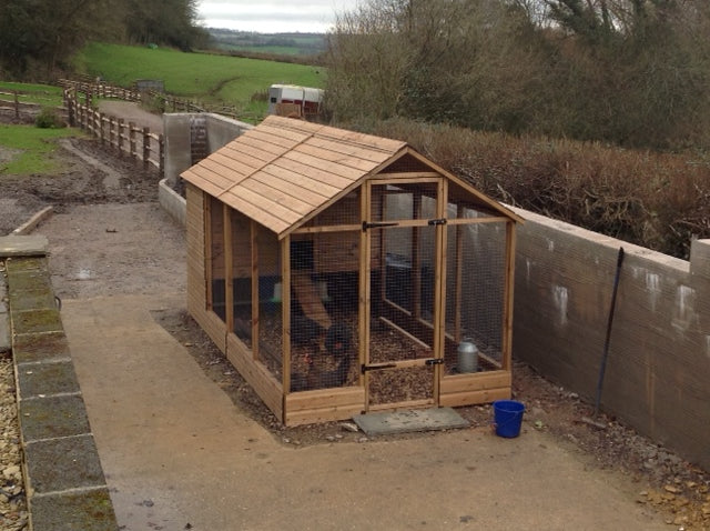The Buckingham 6 to 12 hens Walk In Design - UK made - SAVE £450 - ONE UNIT OFFER
