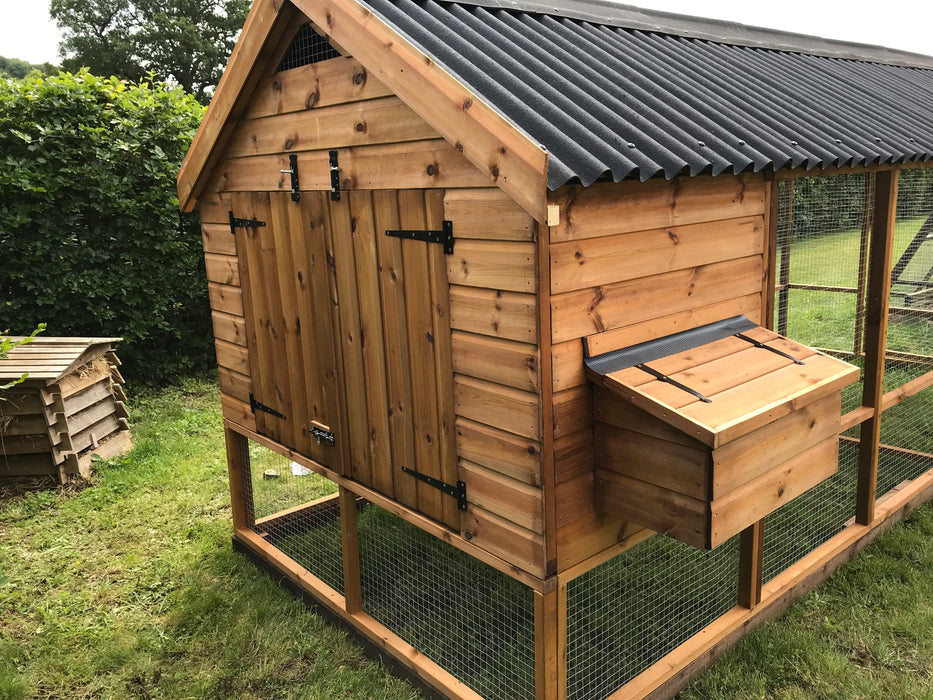 The Buckingham 6 to 12 hens Walk In Design - UK made