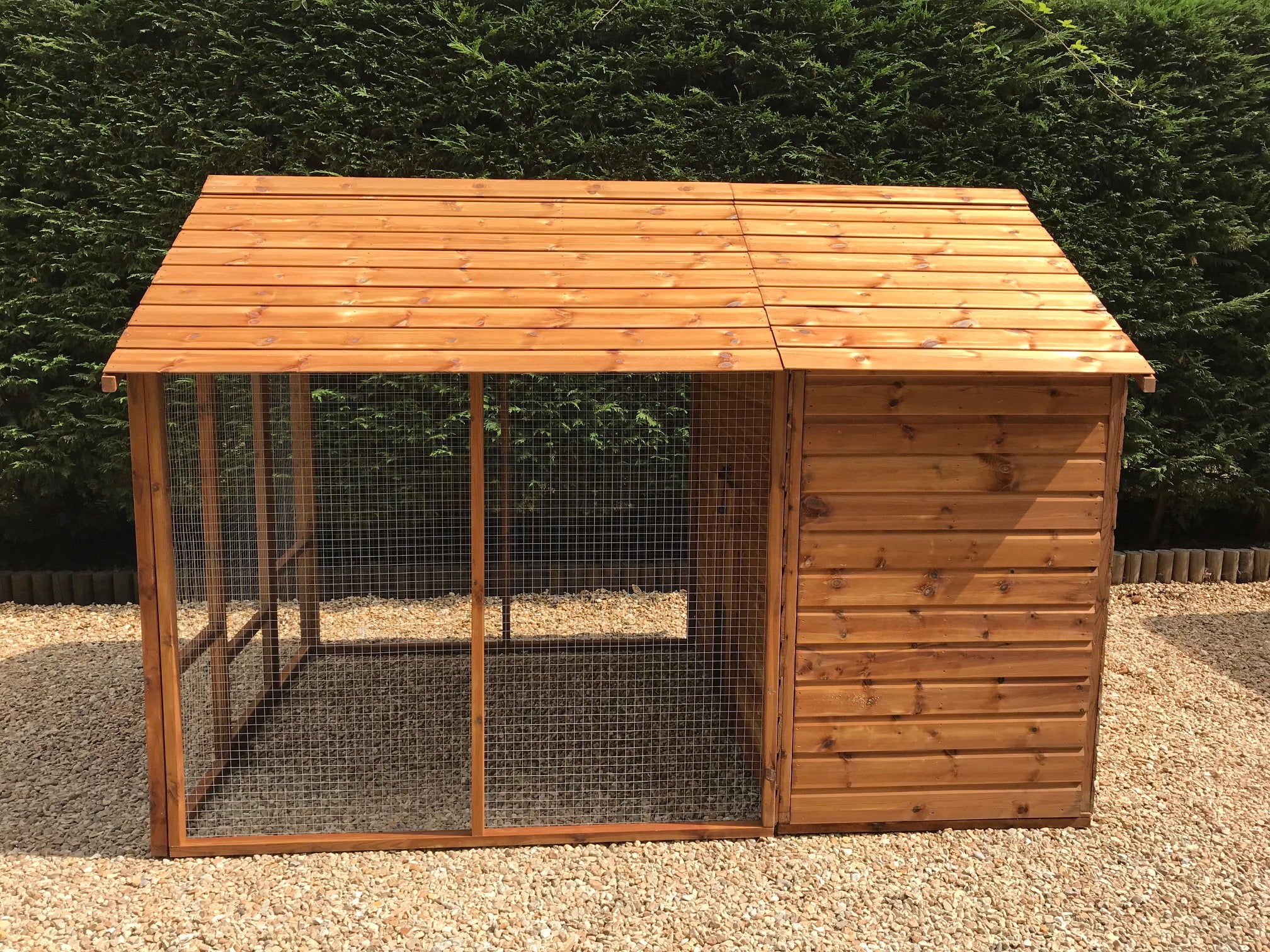 The Balmoral 6 to 12 Hen Chicken Coop or Large Wooden Duck House | The ...